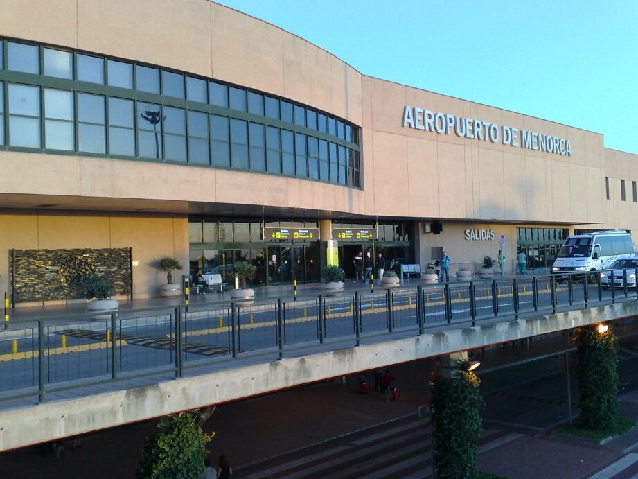 Alquiler de coches en el Aeropuerto de Menorca (MAH)