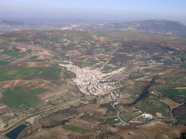 Alquiler de coches en Alcalá del Valle, Cádiz (España)