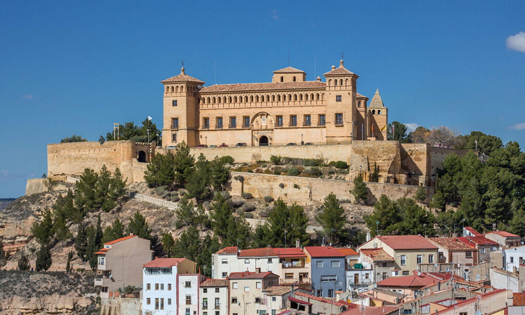 Alquiler de coches en Alcañiz, Teruel (España)