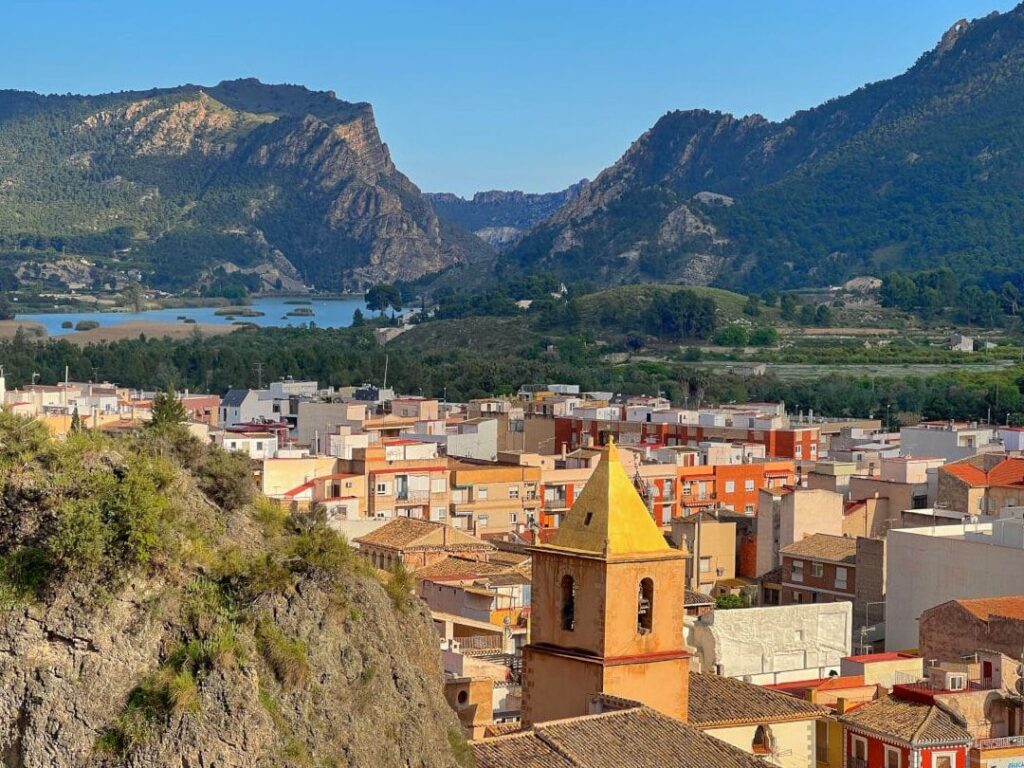 Alquiler de coches en Blanca, Murcia (España)